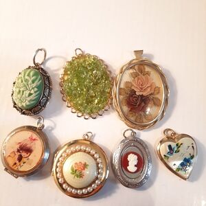 Vintage Cameo and Floral Locket Set